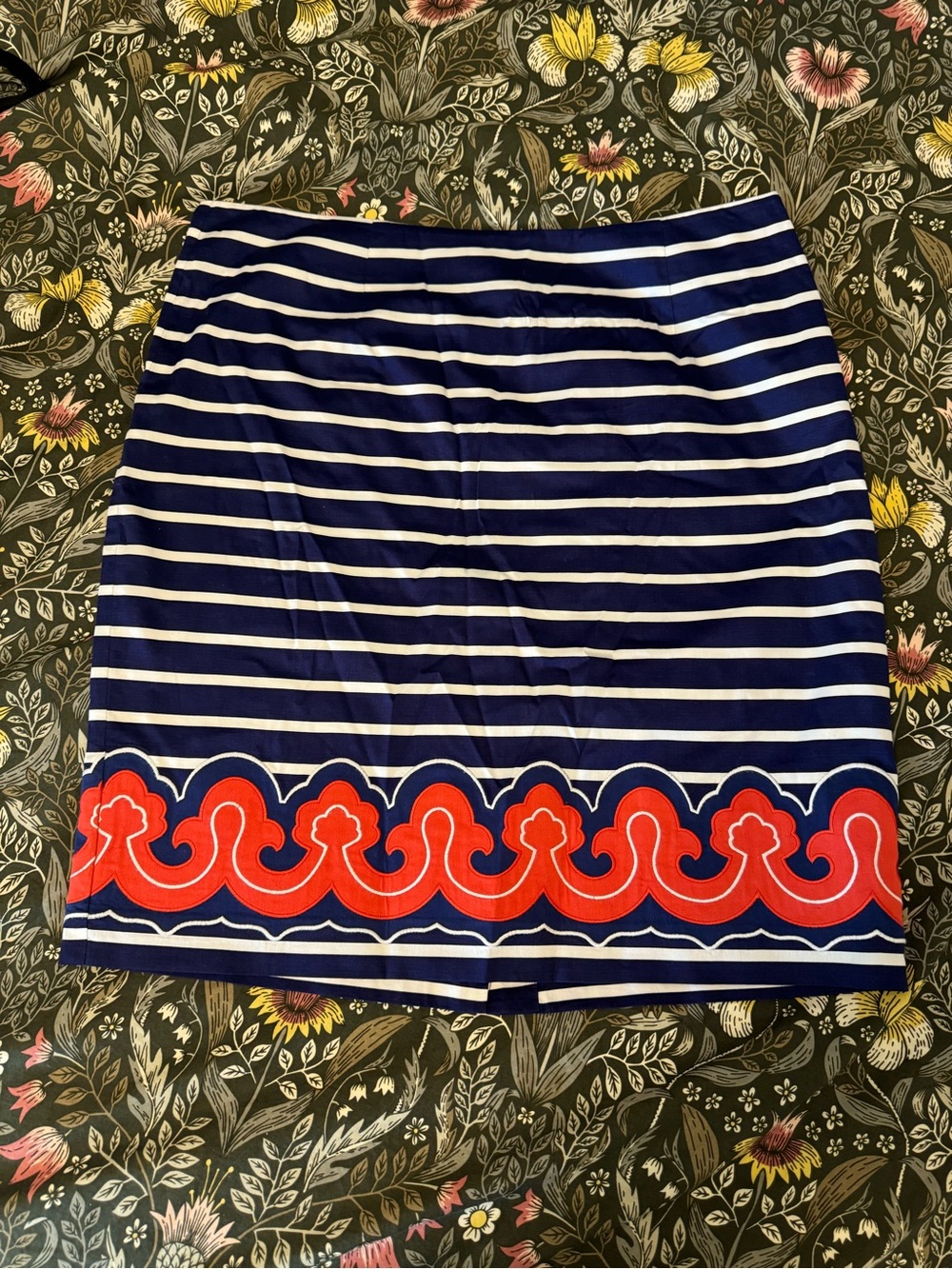 Vineyard Vines Navy Striped Pencil Skirt with Red Decorative Border